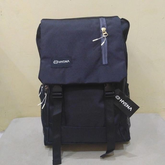 กระเป๋าเป้ผู้ชาย HYENA