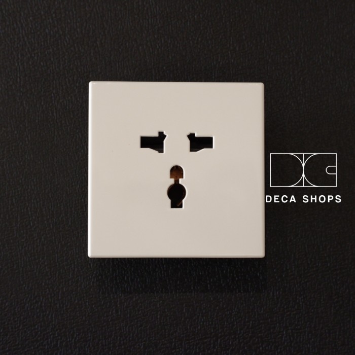 Jung Ls 990 White Rocker Universal Socket (กรอบไม่มี)