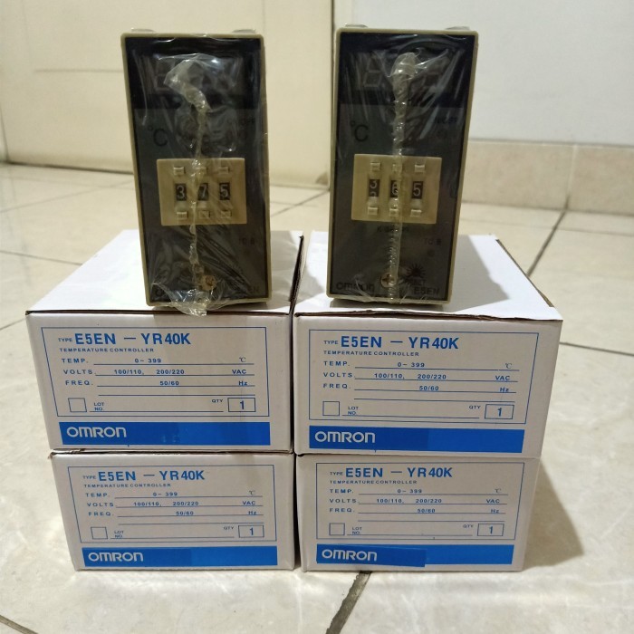 Omron Thermocontrol / ประเภทควบคุมอุณหภูมิ E5En-Yr40K 0 - 399C