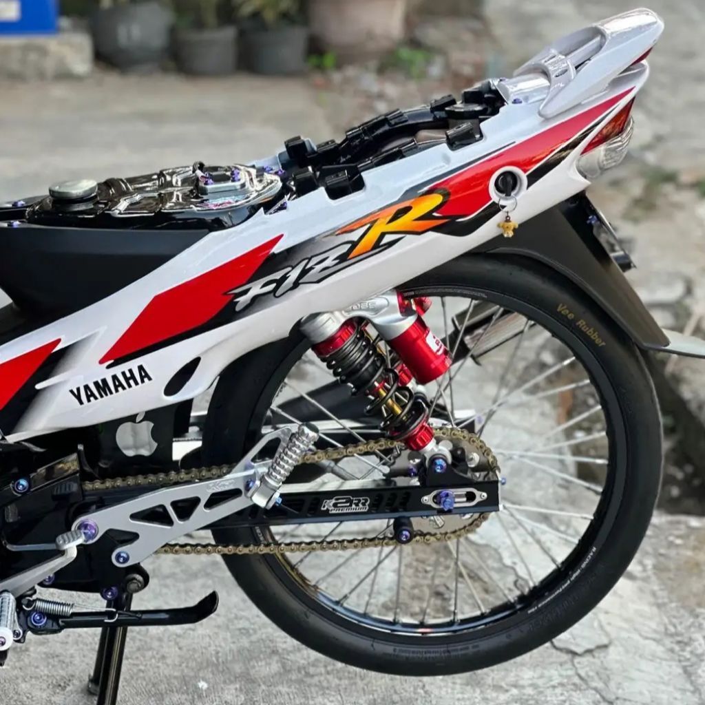 MERAH Yamaha F1ZR Ardath 2002 Striping Pointed 2002 สีแดงสีขาวมาตรฐาน Striping สติกเกอร์ Original F1