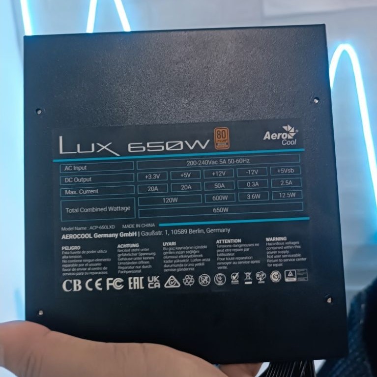 PSU พาวเวอร์ซัพพลาย Aerocool 550w/650w 80+ สายแบน