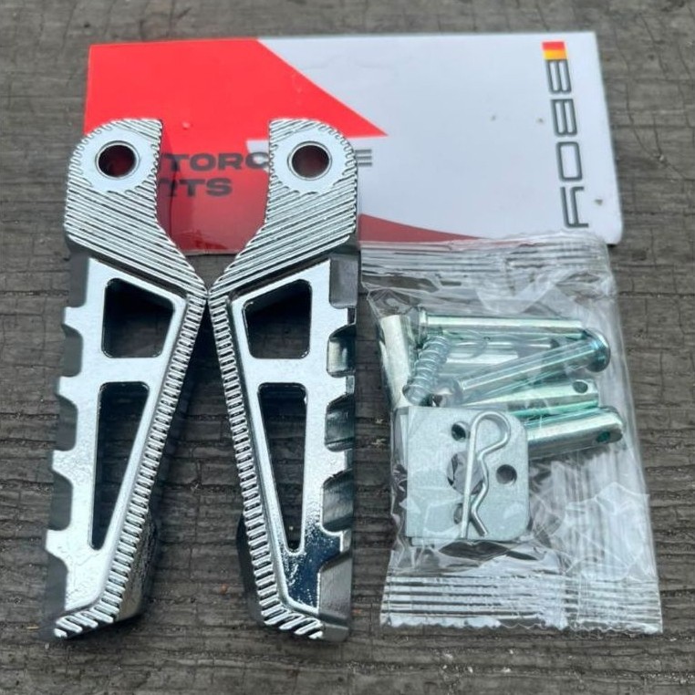 พักเท้าหลัง รุ่น vietnam gen2 Universal Chrome Motorcycle
