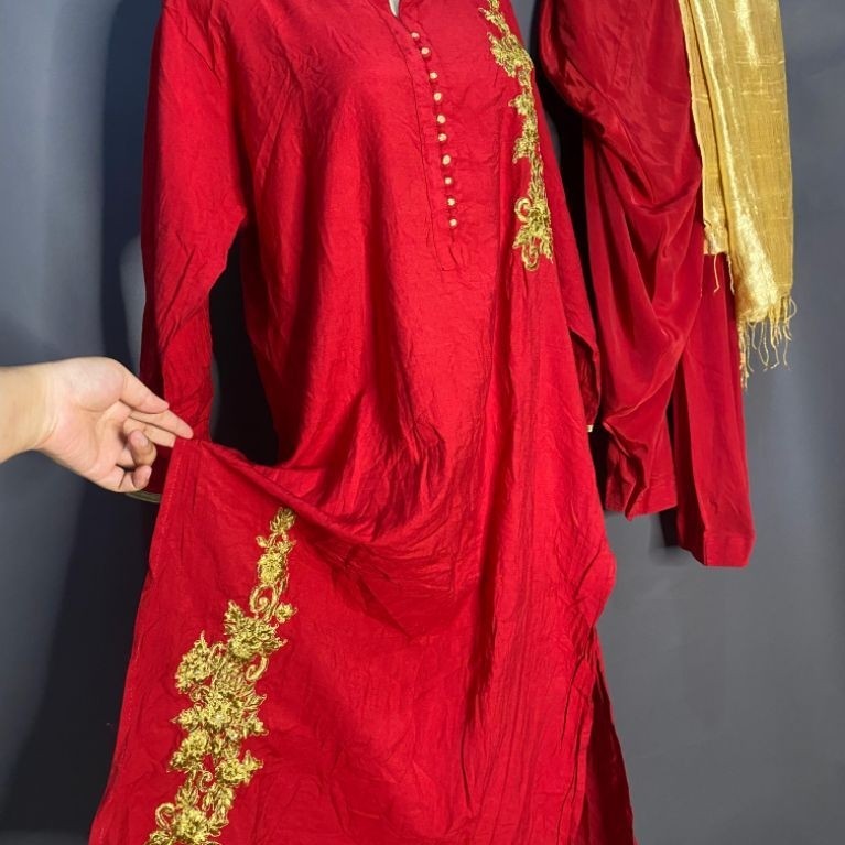 MERAH Kurti Set Red Gold Preloved