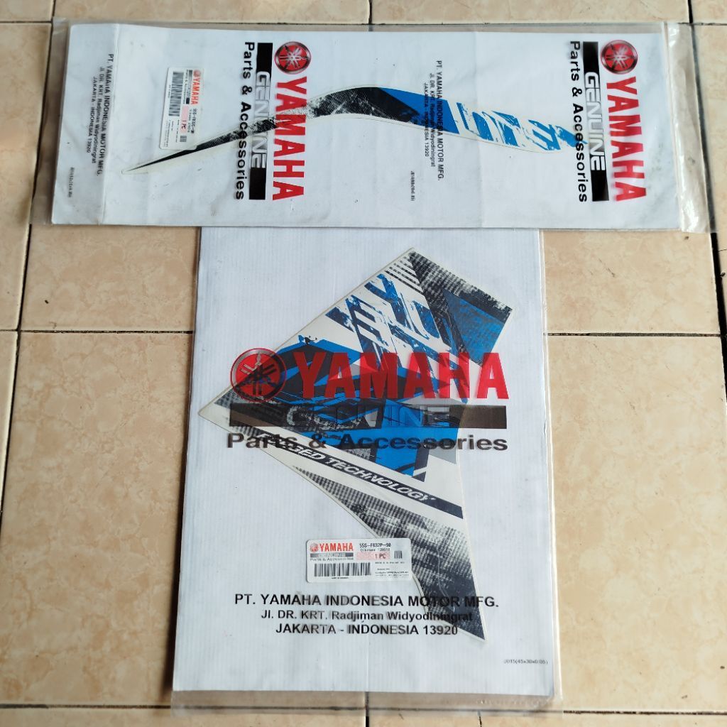 Right Wing Legshield Striping Sticker Jupiter MX New 135 Non Clutch White 2014 Original YGP 55S-F832
