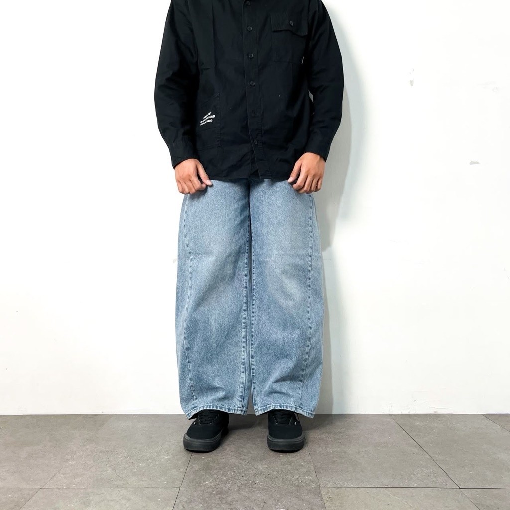 Cuanwell - GU BLUE WASHED BAGGY JEANS (MU7)