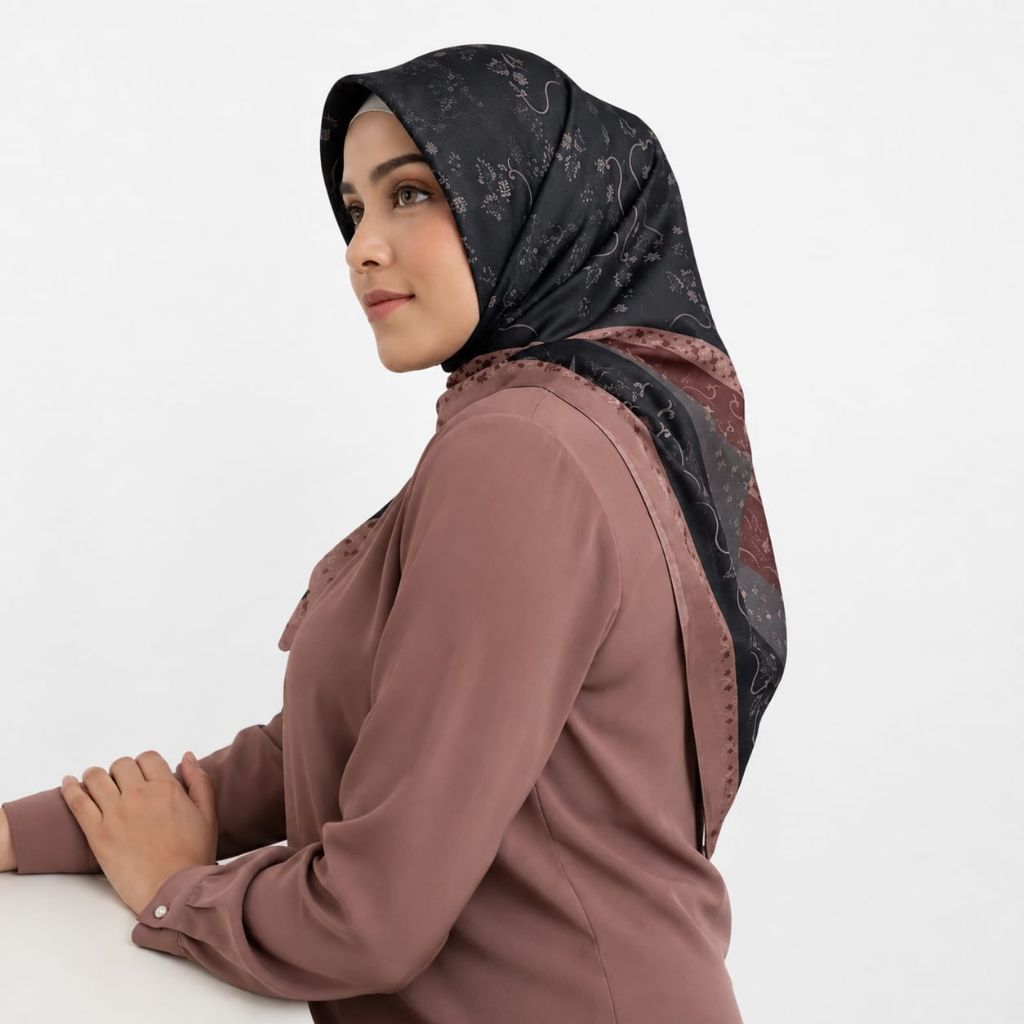 ARIAL BLACK / PREMIUM VOAL HIJAB / WHOLESALE HIJAB / SQUARE HIJAB / PREMIUM MOTIF VOAL