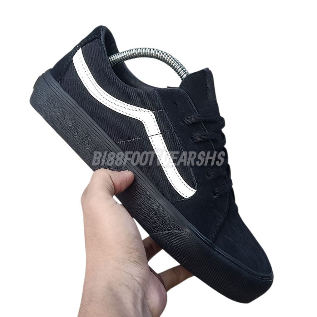 Bi88 Plain Sk8 Low Contrast สีดําสีขาว Trim รองเท้าผ้าใบสําหรับบุรุษและสตรี