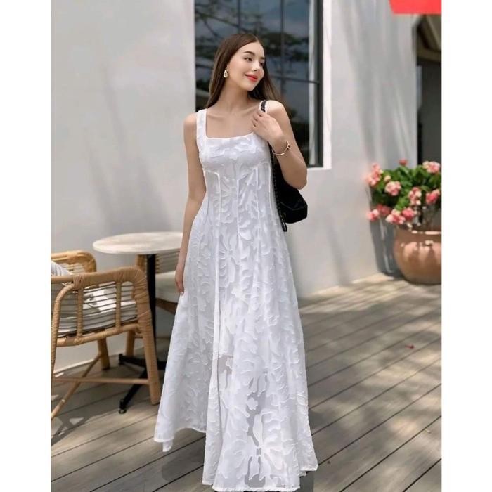 PFS Seasons ชุดเดรสแม็กซี่พื้นผิวคอเหลี่ยม D11838