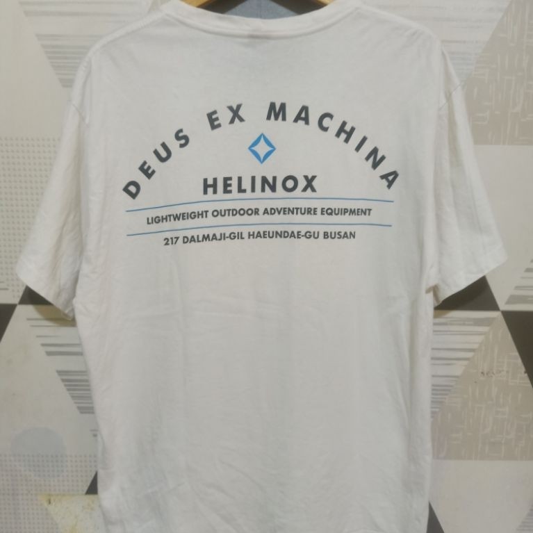 เสื้อยืด Deus Ex Machina Helinox