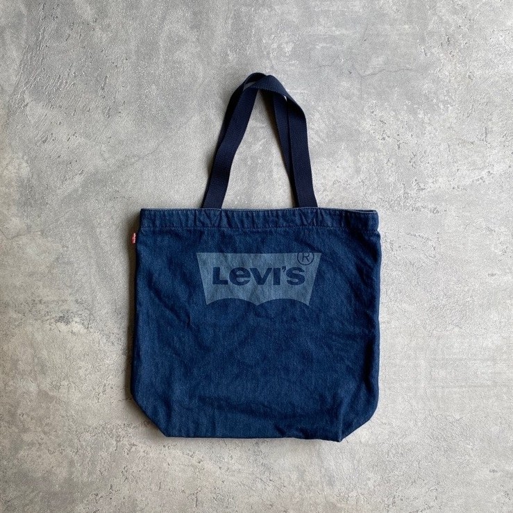 กระเป๋าโท้ต LEVIS***