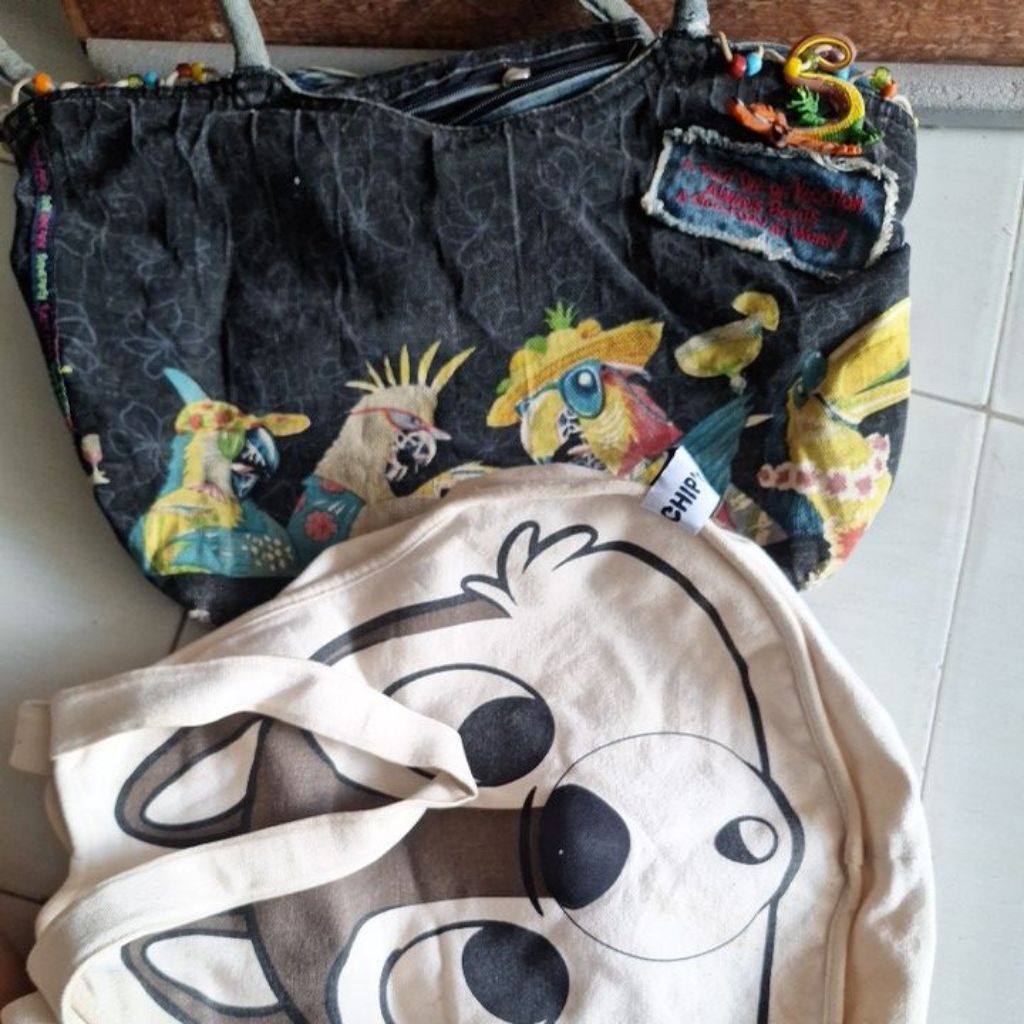 Cartoon Motif Canvas Tote Bag / Canvas bag / preloved bag