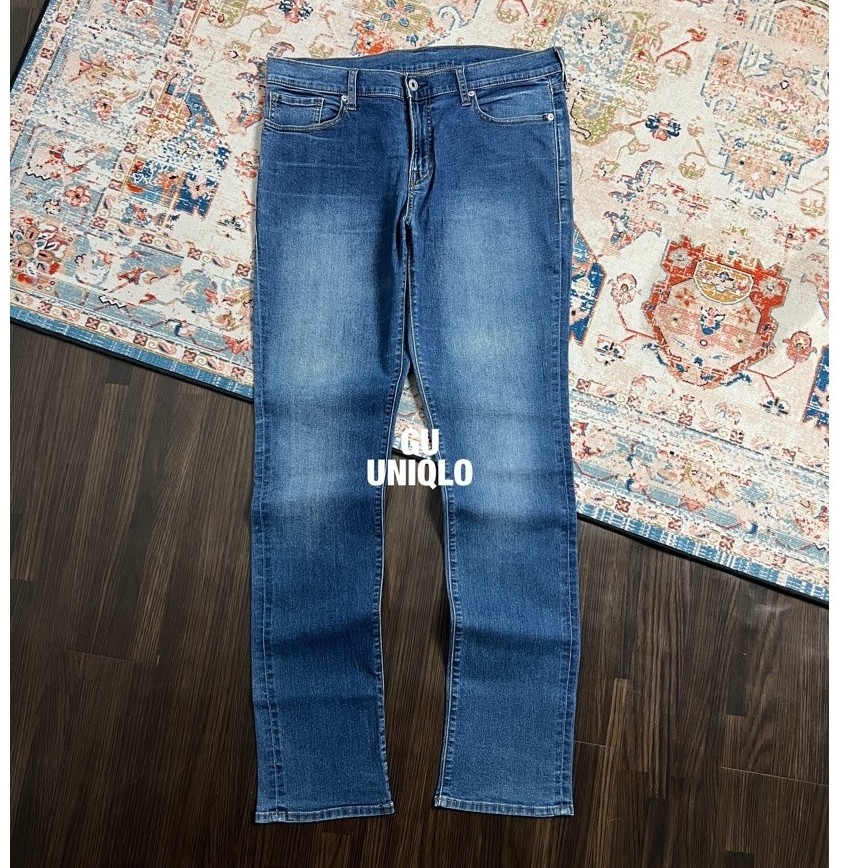 GU BY UNIQLO STRETCH JEANS