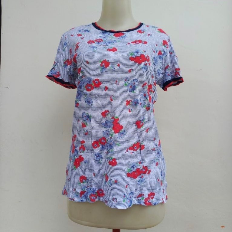 เสื้อยืด Lauren Ralph Lauren