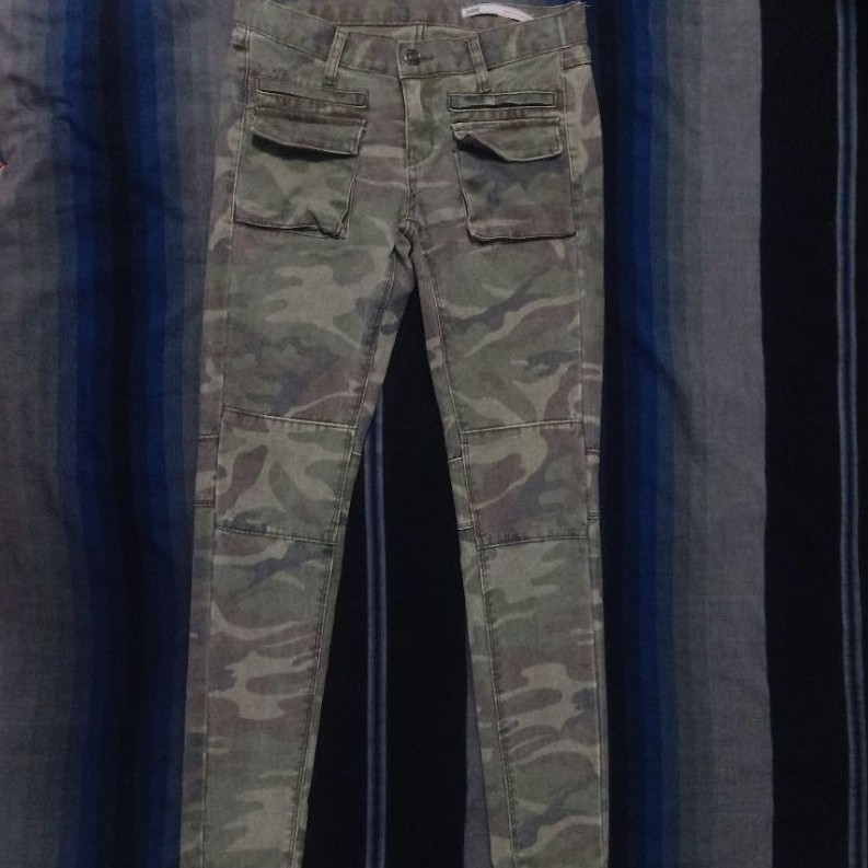 Darami Jeans Skinny Army Camo SZ 26