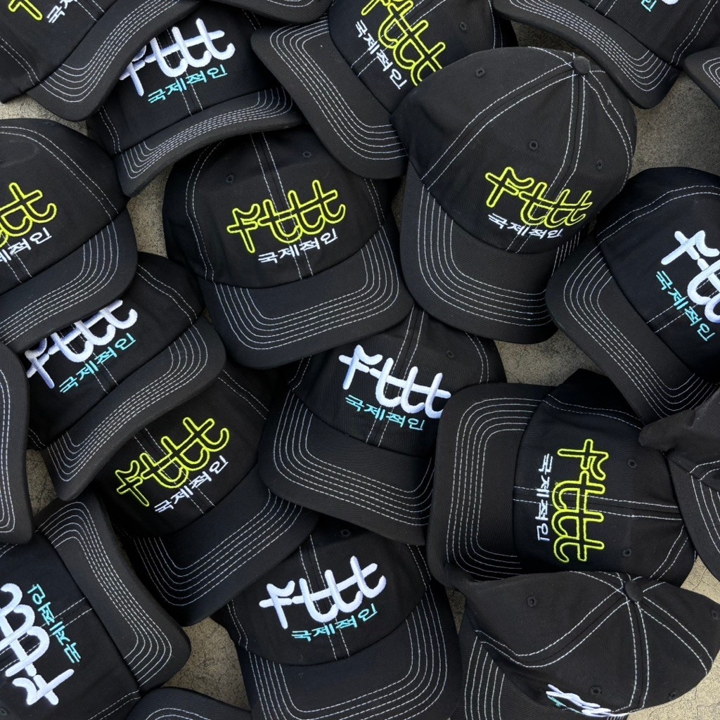 6 Panel Caps - Flut Worldwide Matrix Six Panel Caps สีดํา