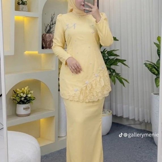 Aliyah baju kurung ชุดกระโปรง