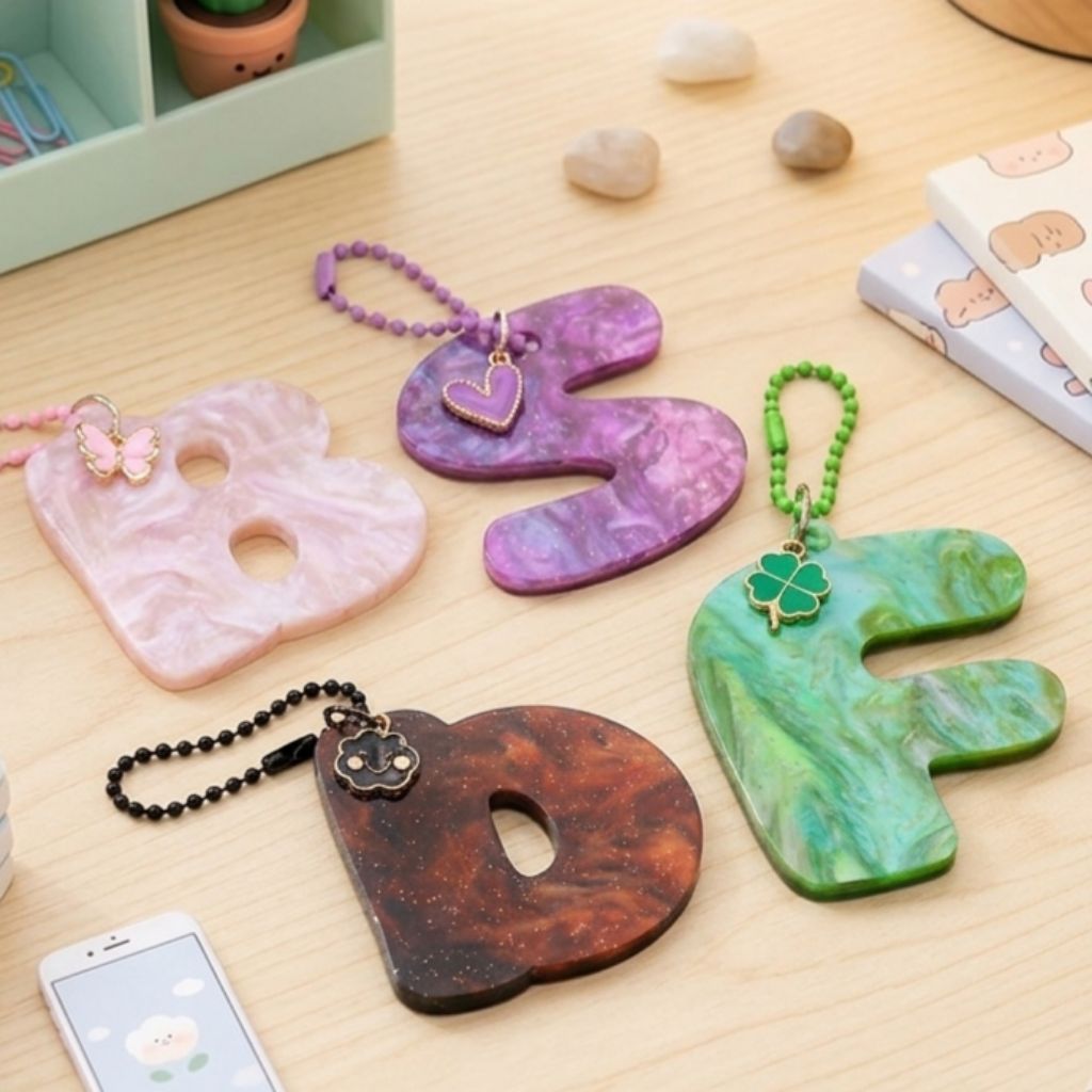 GANTUNGAN ALPHABET INITIAL LETTER HANGER - AESTHETIC LETTER พวงกุญแจ - พวงกุญแจน่ารัก
