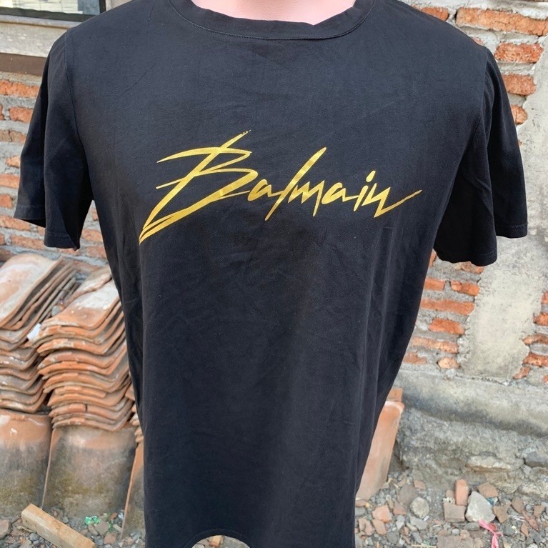 เสื้อยืด Balmain Paris