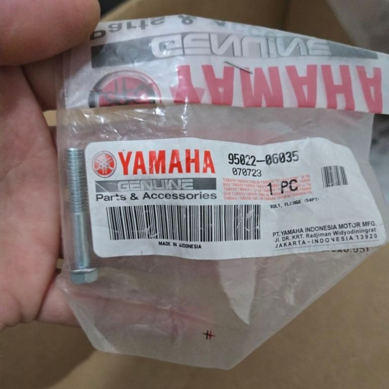 8 CVT TANK BOLT NMAX AEROX OLD LEXI PART CODE 95022-06035