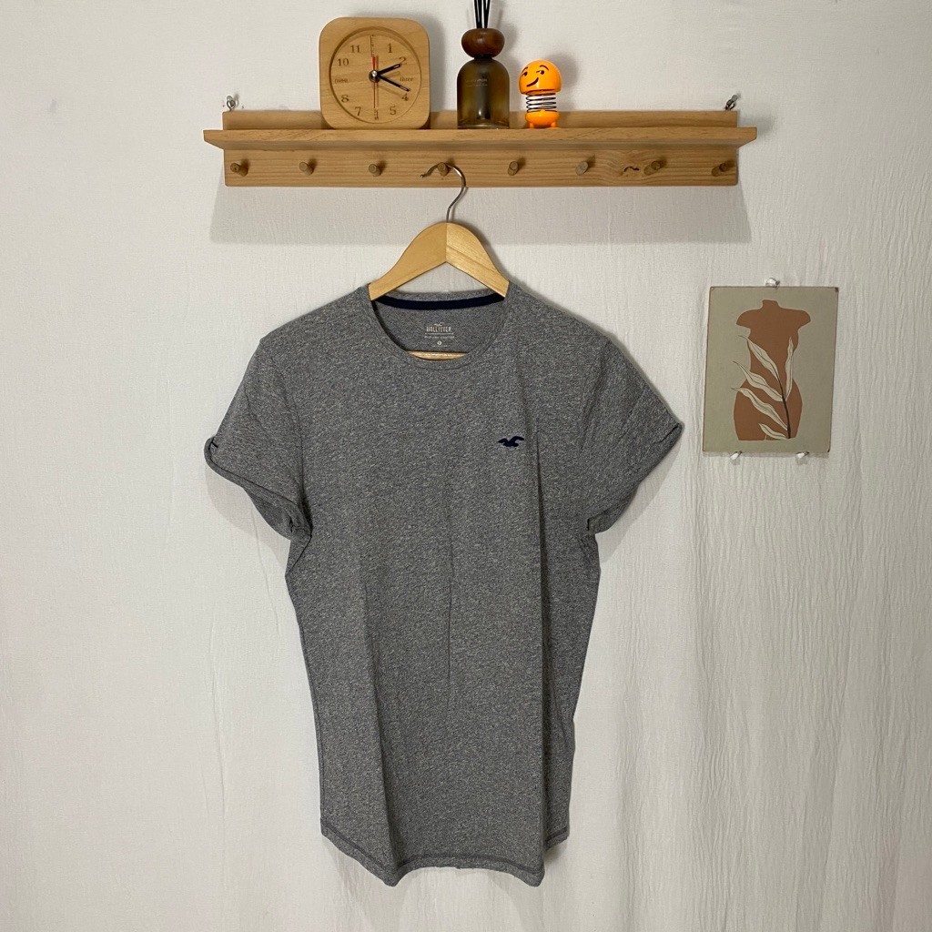 เสื้อยืด Hollister ของแท้ ไซส์ S สภาพดี