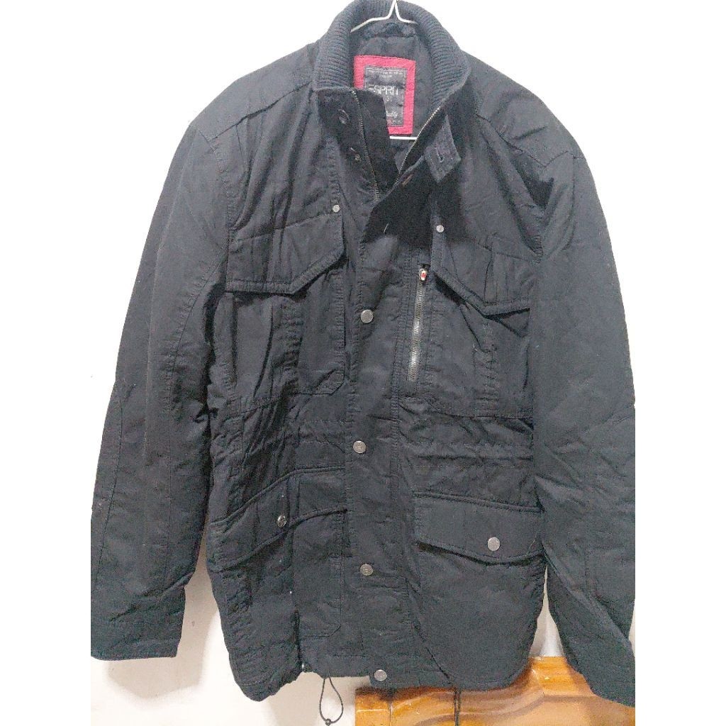 เสื้อแจ็คเก็ตพาร์ก้าหนา Esprit