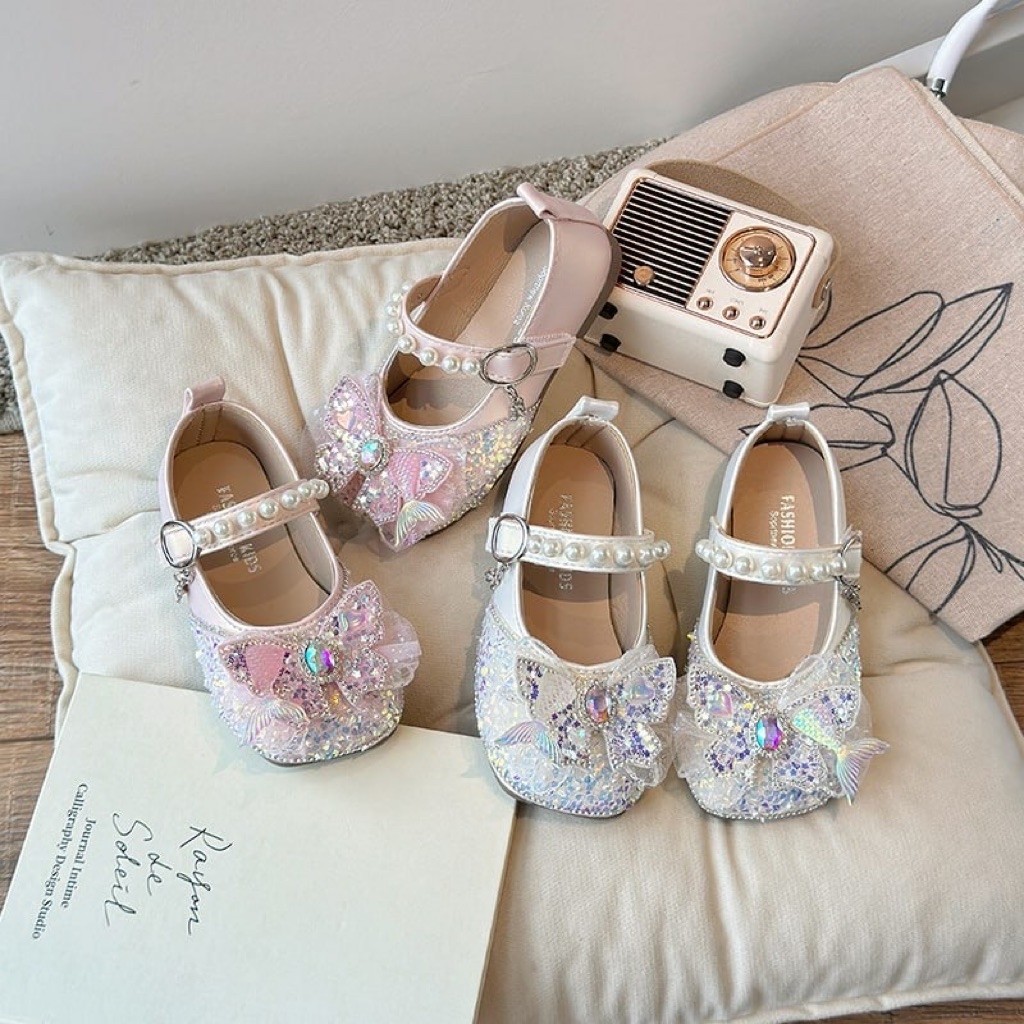 Girls Walker Flat Shoes Pearl Butterflaies W7510