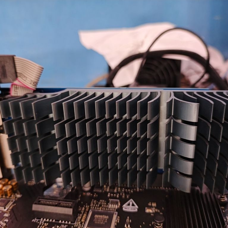 Asus Silent GT 710 2GB DDR5 SEALED