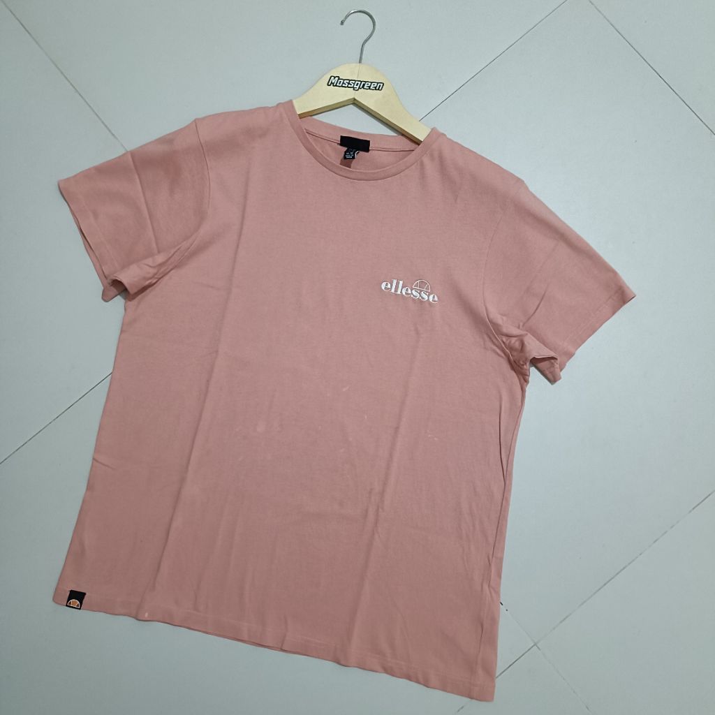 เสื้อยืด Ellesse,M**