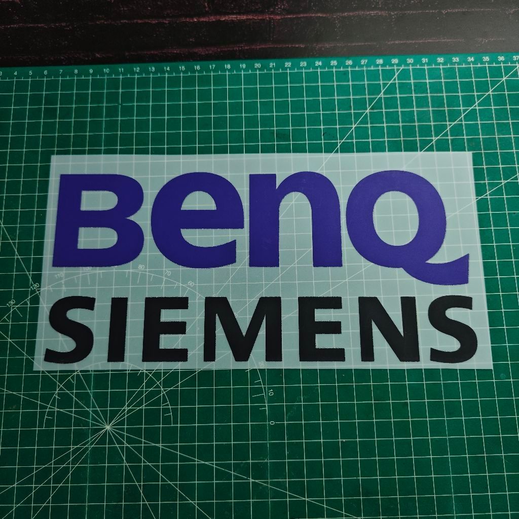 UNGU Benq Siemens Purple Black Print Hk Badge Patch