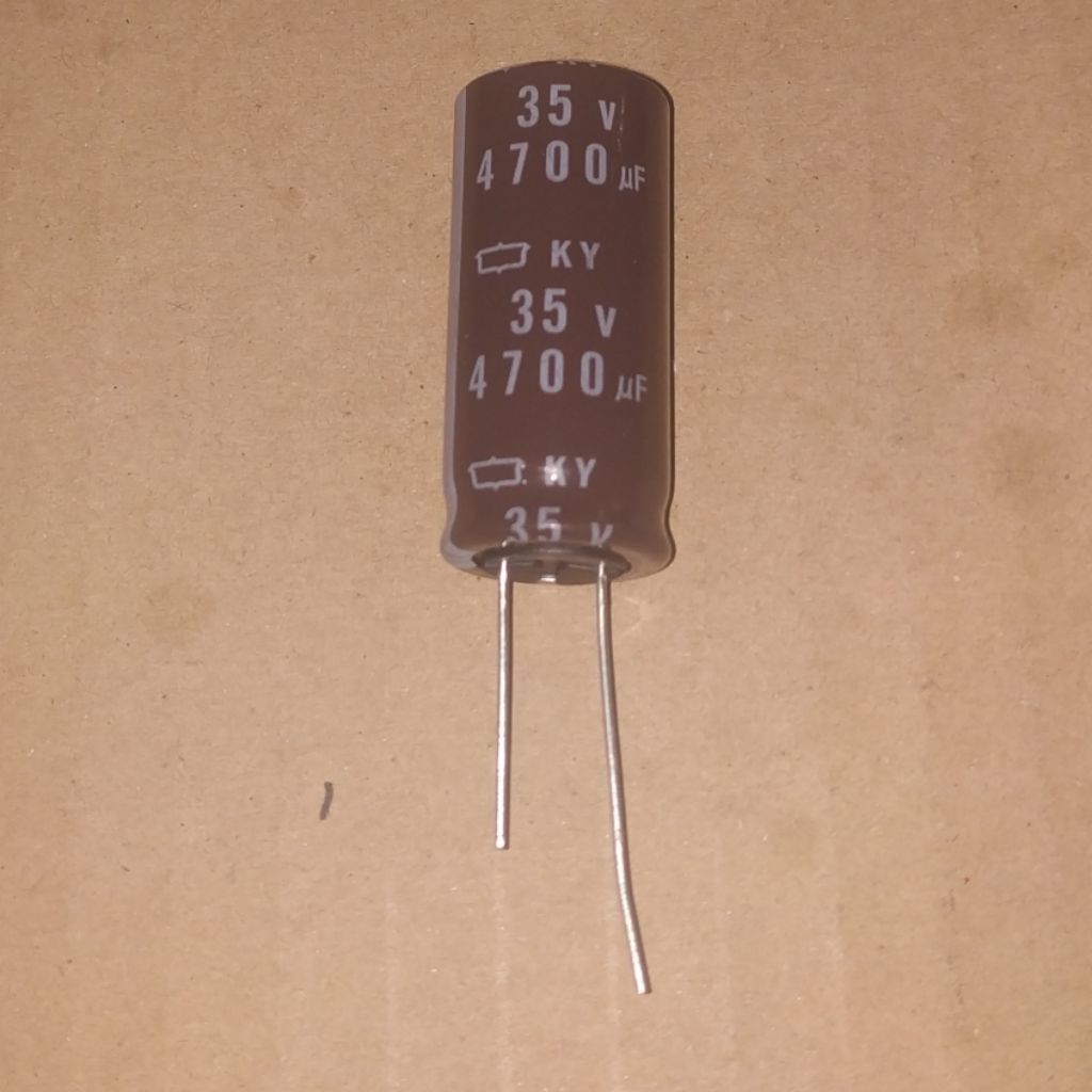 C Elco Elko 4700uF 35V 4700 uF 35 V