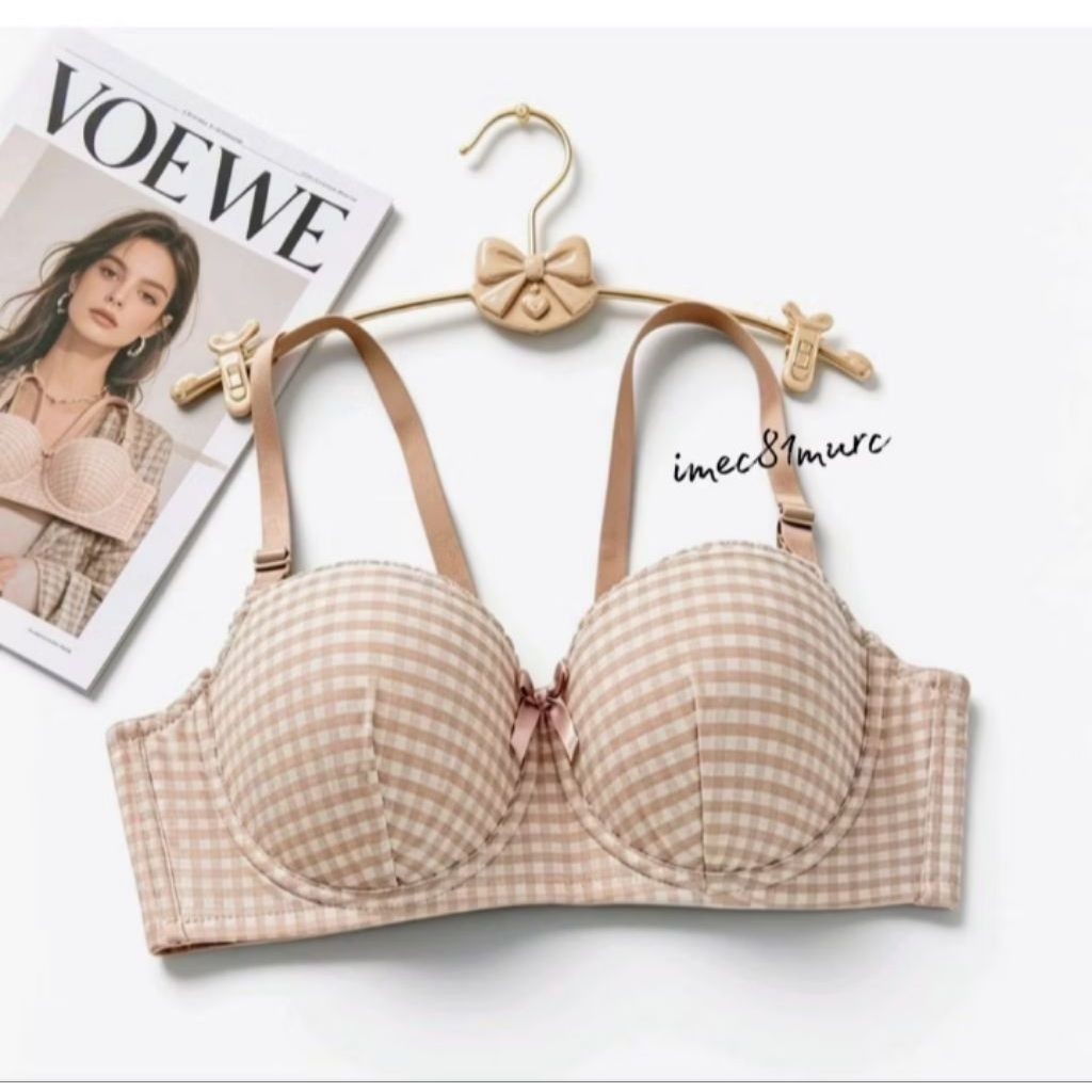 K388 ถ้วยชั้นในไร้โครง A button 2 Bra push up โฟมขนาดกลาง ขนาด 34.36.38.40