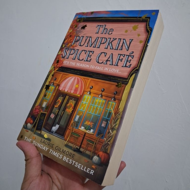 PRELOVED THE PUMPKIN SPICE CAFE LAURIE GILMORE หนังสือภาษาอังกฤษ