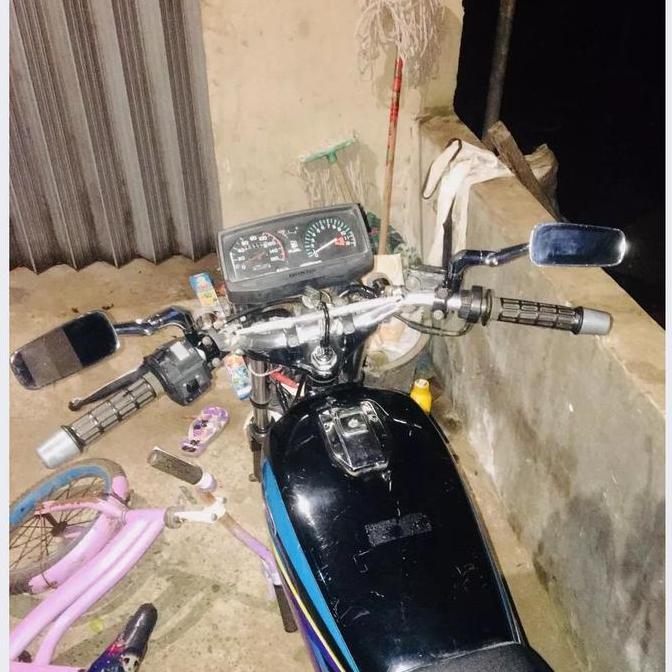 Original cnc H2Cเวียดนามสแควร์กระจกมองหลังสําหรับyamaha vario beat pcx nmax xmax forza rx king H2C ผ
