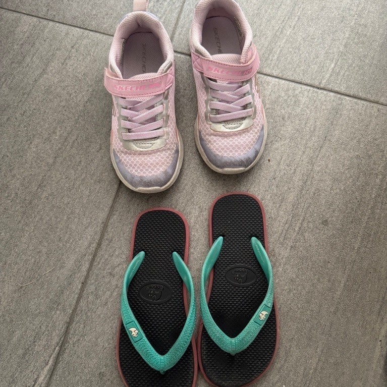 รองเท้าเด็กและรองเท้าแตะ fipper Preloved skechers