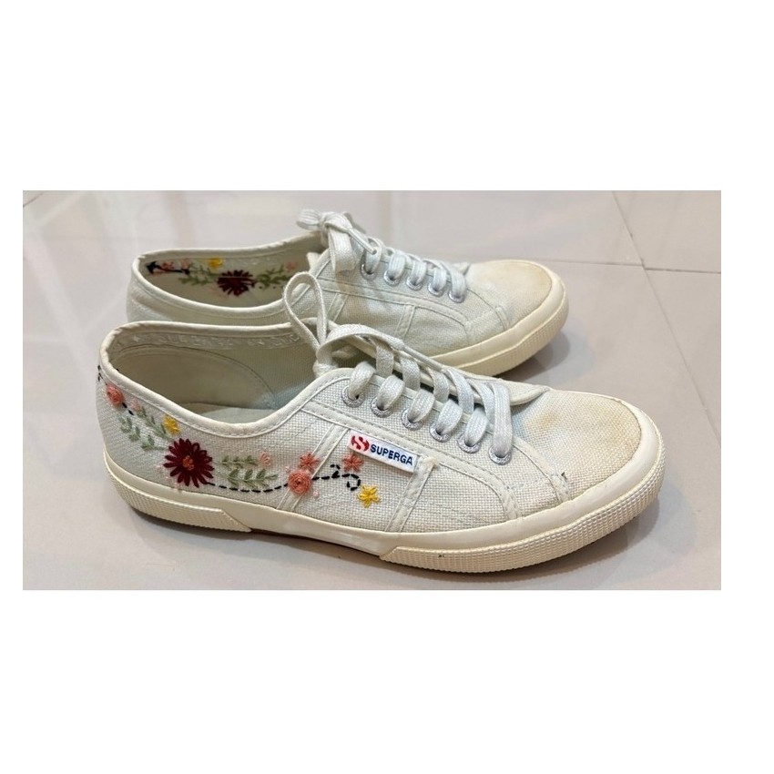 [PRELOVED] รองเท้าผู้หญิง SUPERGA ดั้งเดิม
