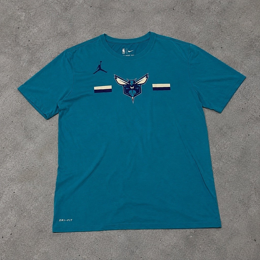 เสื้อยืดตรวจสอบ x NBA Hornets