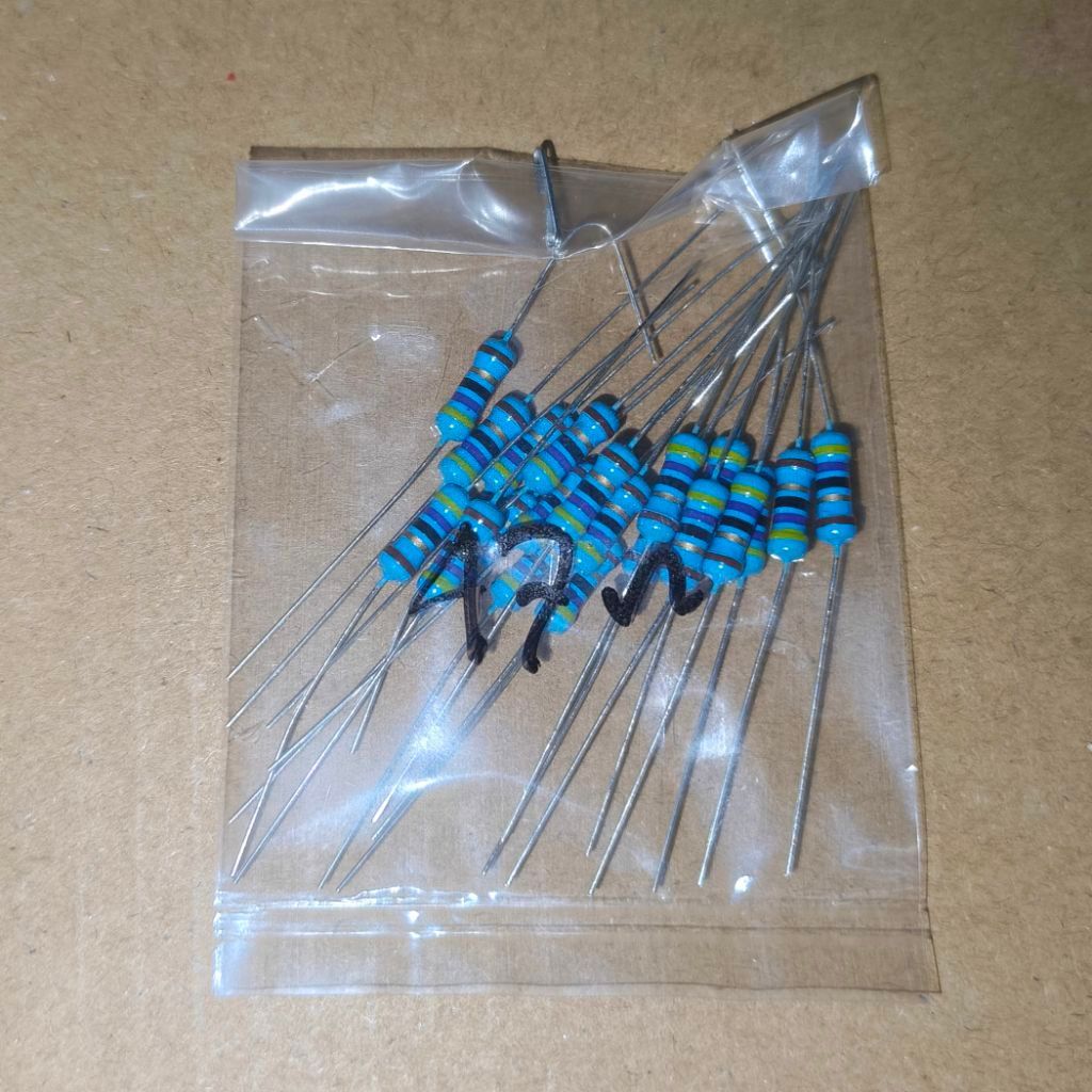 R 47 Ohm 0.5W 1 เปอร์เซ็นต์ตัวต้านทานฟิล์มโลหะ 47Ohm 47R MetalFilm 0.5 วัตต์ 20 ชิ้น