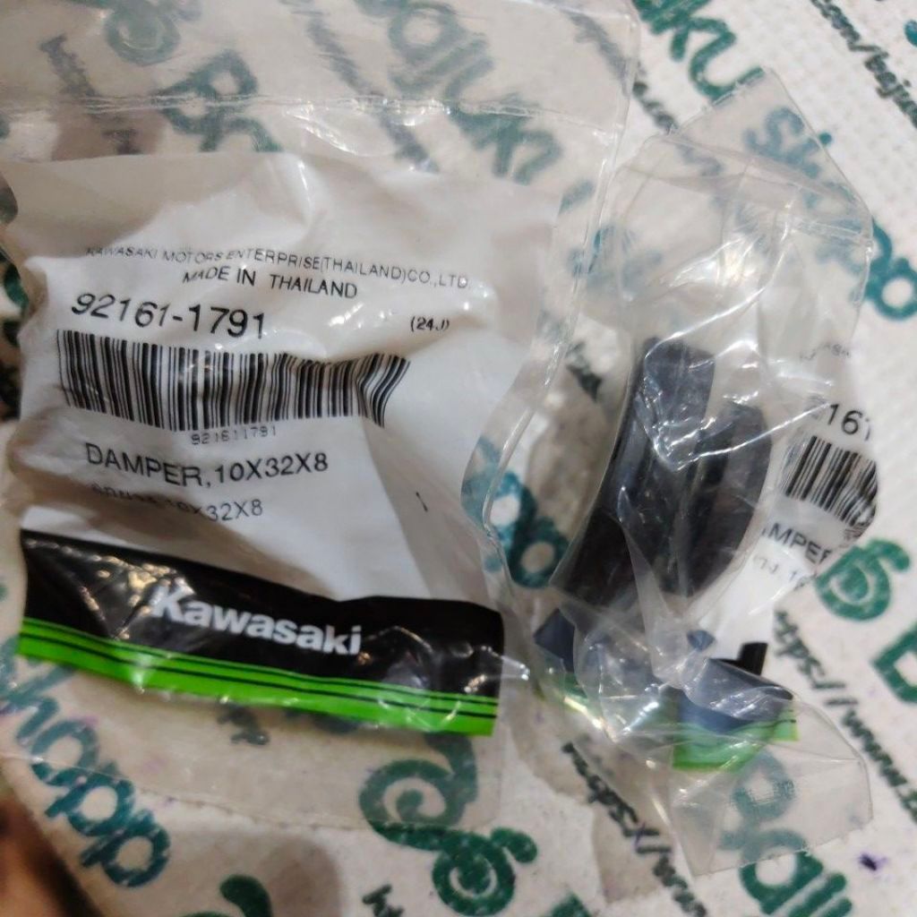 KAWASAKI ยางแดมเปอร์สําหรับคาวาซากิ zx25r ZX25 r ZX 25r zx25rr ZX25 rr ZX 25rr เดิมคาวาซากิ