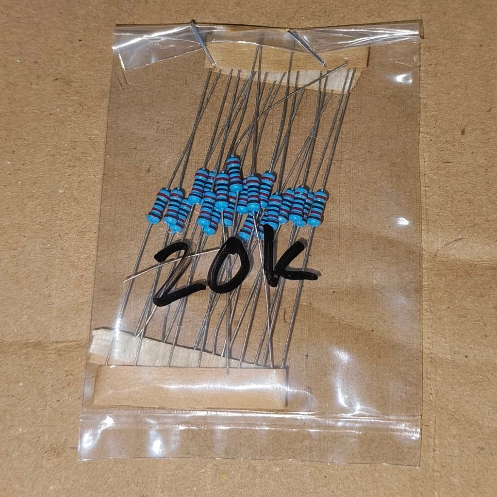 R 20K Ohm 0.25W 1 ตัวต้านทานฟิล์มโลหะเปอร์เซ็นต์ 20 K กิโลโอห์มฟิล์มโลหะ 0.25 วัตต์ 20 ชิ้น