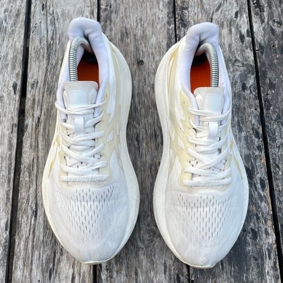 รองเท้า Asics GT2000 12 มือสองของแท้