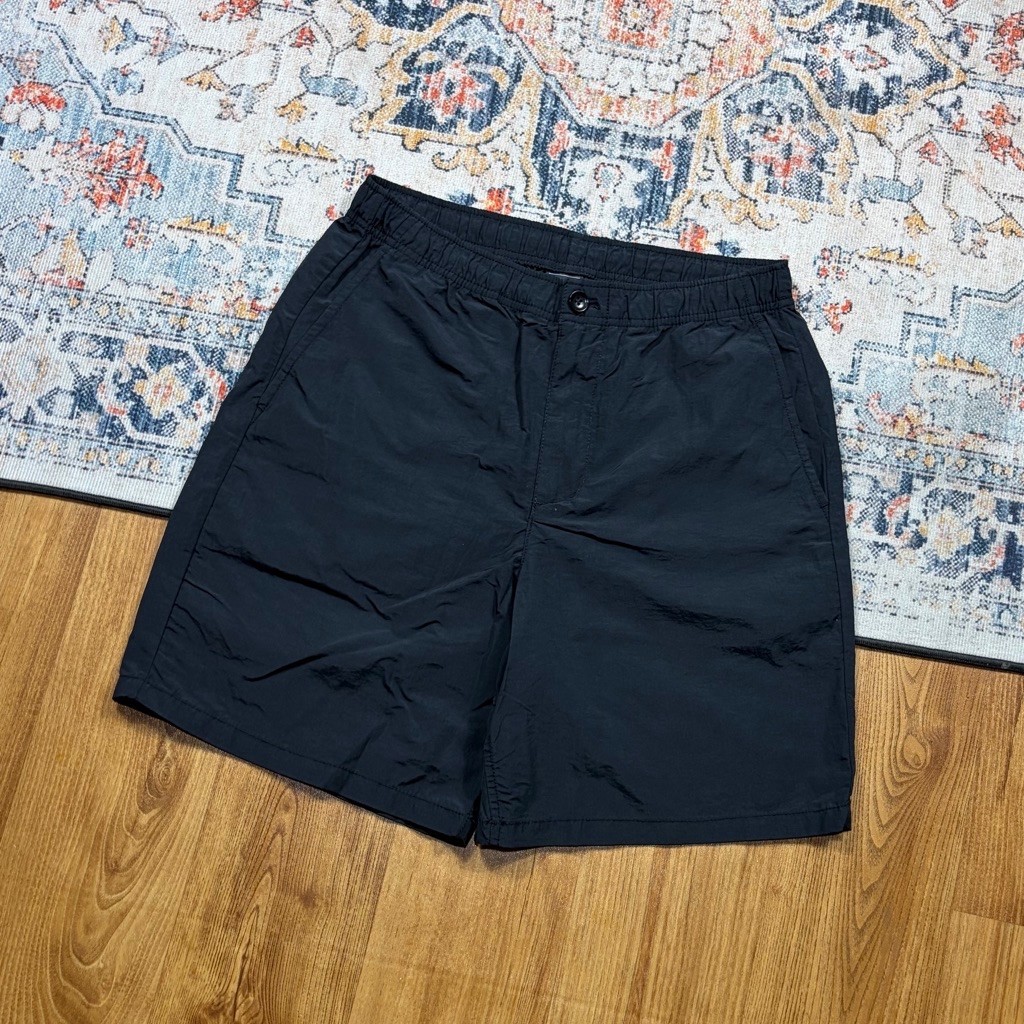 GAP NYLON SHORTS****