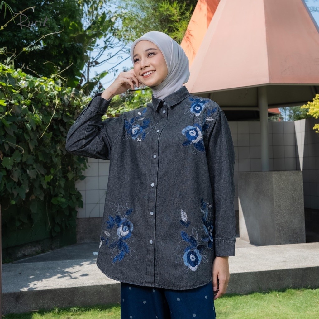 เสื้อ REURIK KESHA EMBROIDERY