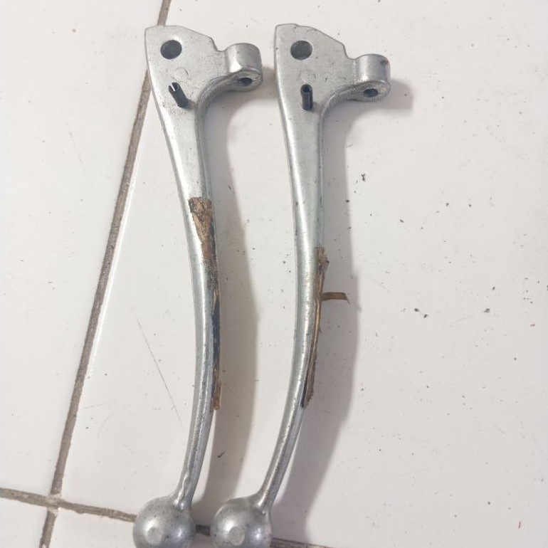 มือเบรกขวา Yamaha RD125 RD350 RX100 RX125 RS100