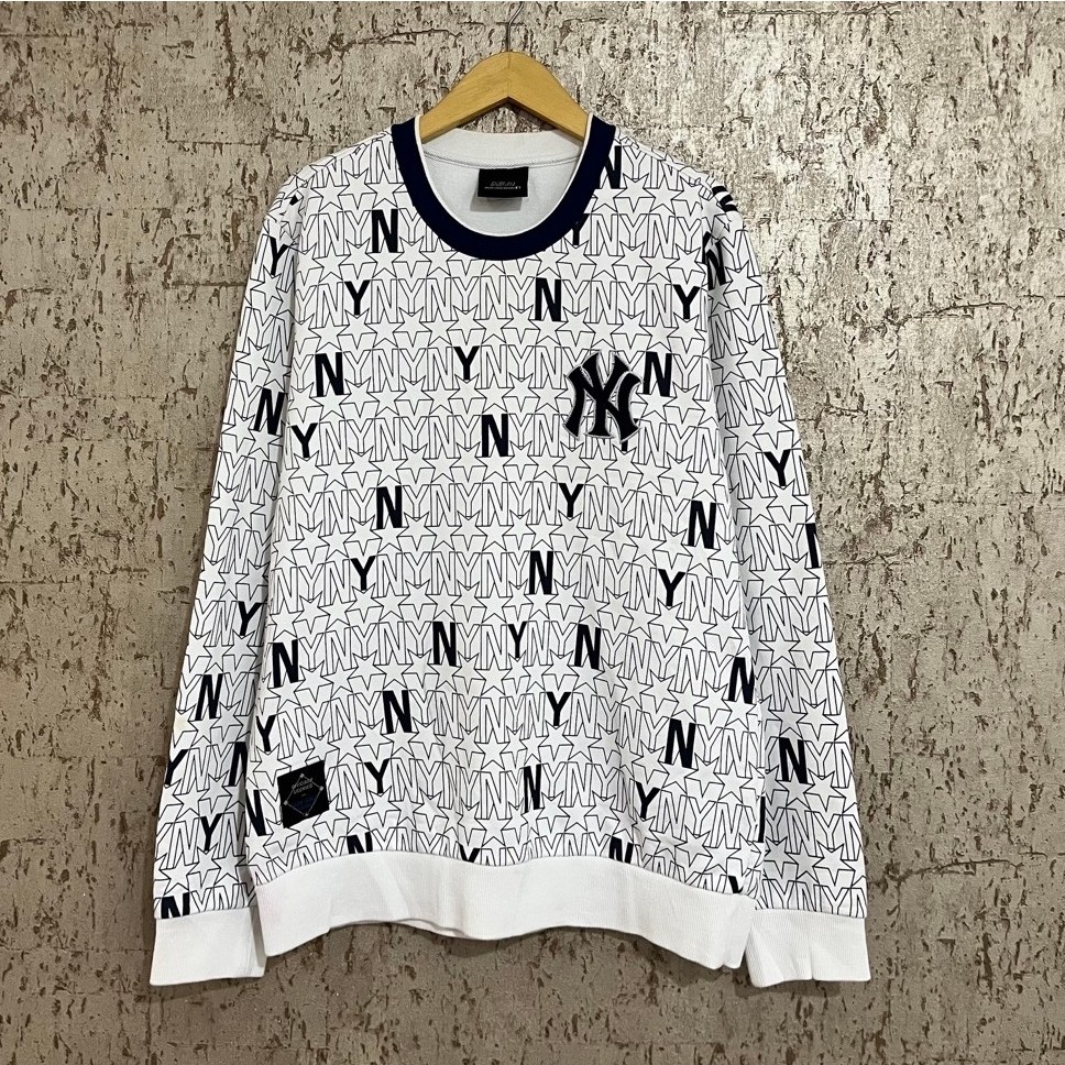 Crewneck MLB NY Monogram AOP สีขาว / เสื้อสเวตเตอร์ MLB NY