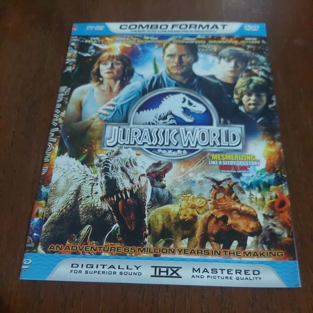 " JURASSIC WORLD " CHRIS PRAT - BRYCE DALLAS HOWARD