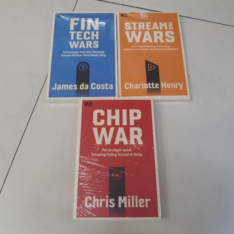 หนังสือธุรกิจ: Chip War / Fintech Wars / Streaming Wars