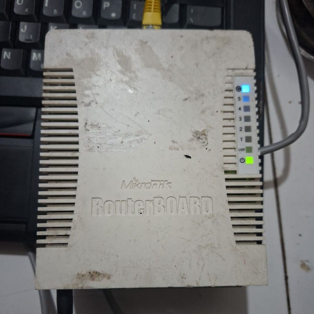 mikrotik crs106-1c-5s