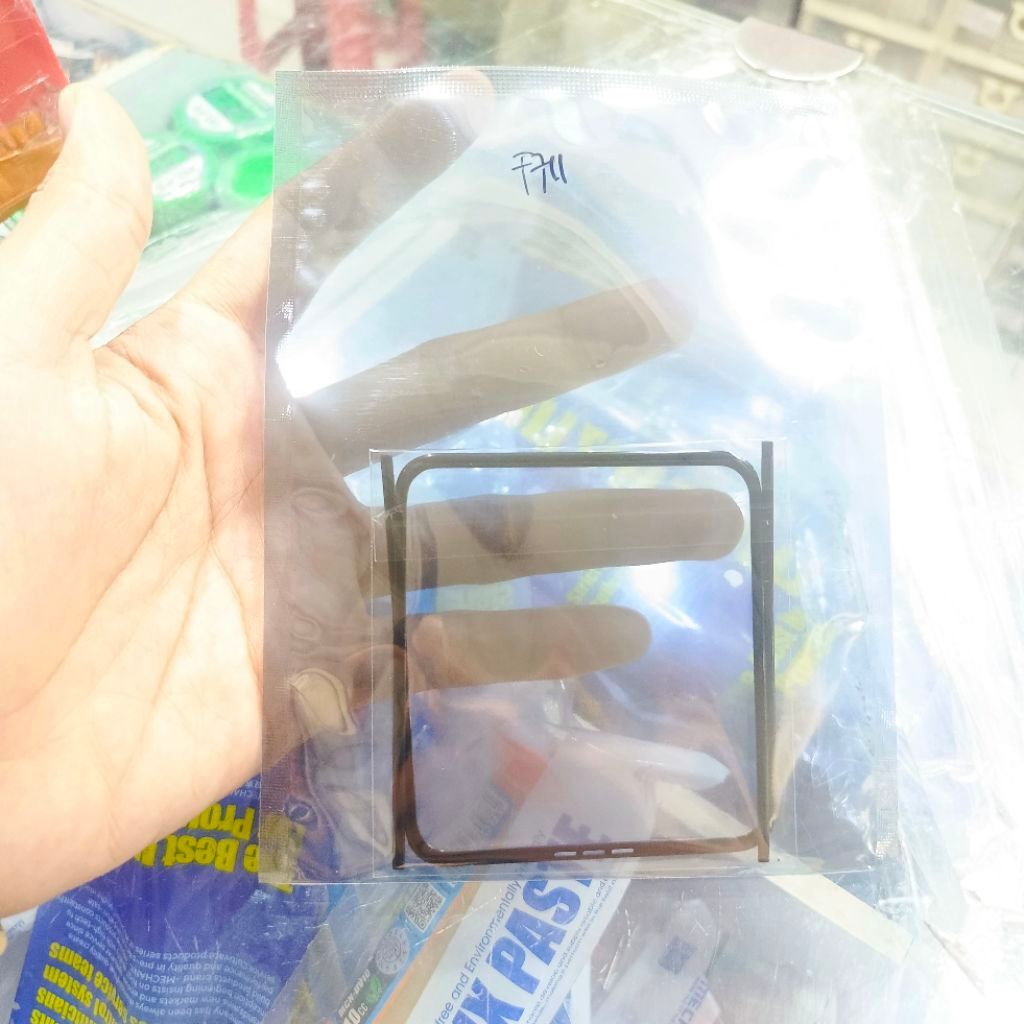 กรอบรายการ Samsung Z Flip 3 / F711