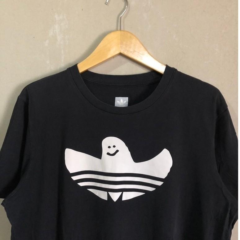 เสื้อยืด Adidas Skateboard