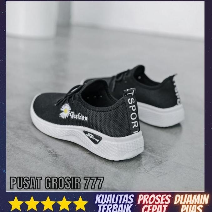 Pg777 รองเท้าวิ่งผู้หญิง Kawaiine รองเท้าวิ่งจ๊อกกิ้งสไตล์มินิมอล Spw 22